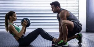 Treningsøvelser med medisinball