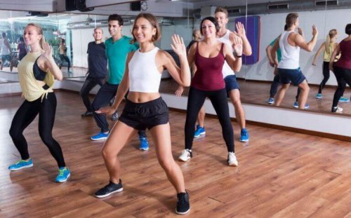 Zumba og dans kan gjøre det å trene hver dag til noe morsomt.