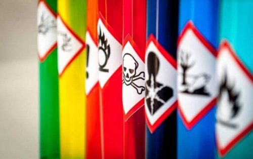 stoffer som er giftige for kroppen