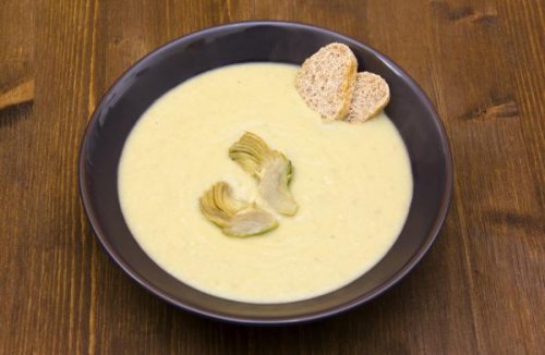 Artisjokk-puré er et perfekt tilbehør til middagen.