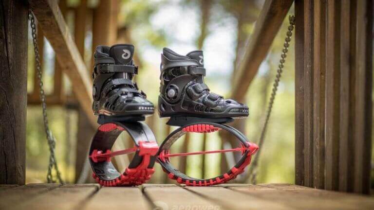 Kangoo Jump-støvler for morsom lufttrening