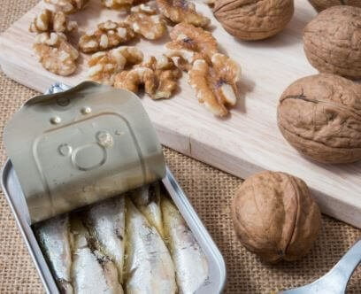 salat med sardiner og valnøtter