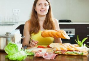 Prøv noen lette oppskrifter med serranoskinke