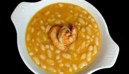 Suppe med belgfrukter