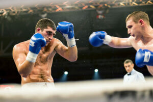 Hva er de forskjellige kategoriene innen boksing?