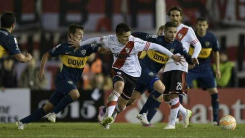 Rivaliseringen mellom Boca og River: Et historisk århundre