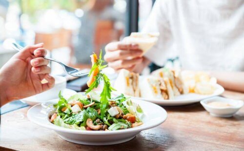 du trenger ikke å bestille en salat når du spiser ute