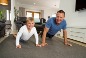 Hvorfor bør du holde deg aktiv under karantenen?