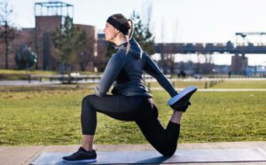 Hvordan trene lårmusklene for å unngå skader?