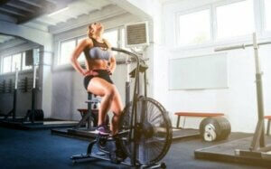 Kardioøvelser for å gå ned i vekt og forbrenne fett