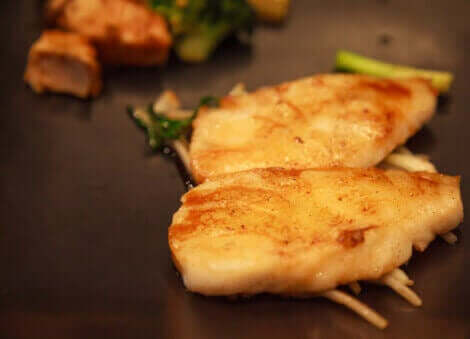 Fisk er blant annet rik på fordelaktige proteiner