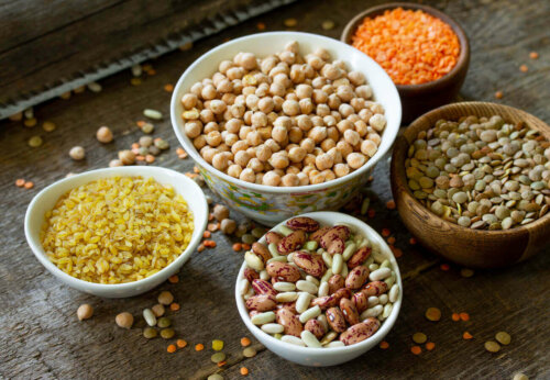 Fat med grønnsaker.