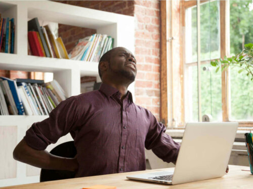 Årsakene til lumbal hyperlordose.