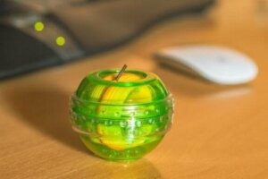 3 fordelaktige triceps-øvelser med en powerball