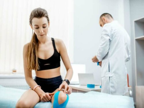 Hvordan kan vi følge gjenopprettingsprosessen av en skade?